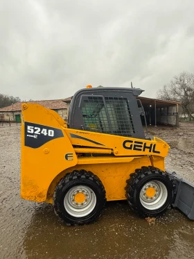 Мини челни товарачи GEHL 5240, снимка 5