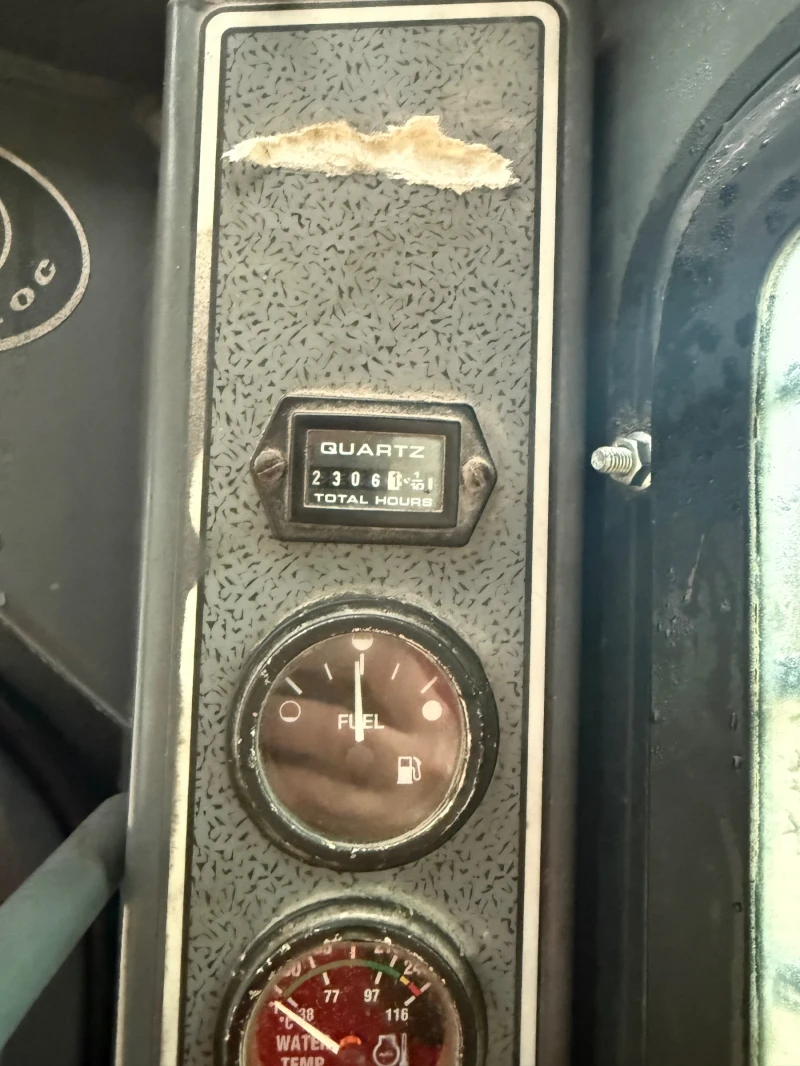 Мини челни товарачи GEHL 5240, снимка 14 - Индустриална техника - 52895614