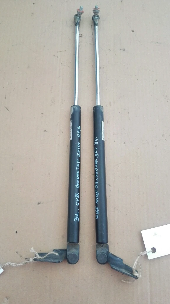 Амортисьори заден капак Субару Форестър (8)