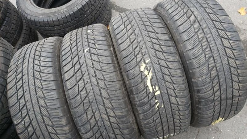 Гуми Зимни 225/55R17, снимка 3 - Гуми и джанти - 27417883