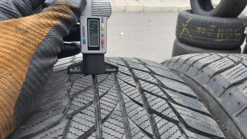 Гуми Зимни 225/55R17, снимка 6 - Гуми и джанти - 27417883