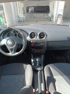 Seat Ibiza 1.4i ТОП/малък данък и разход/ЗДРАВА кола/коментар, снимка 12 - Автомобили и джипове - 44483820