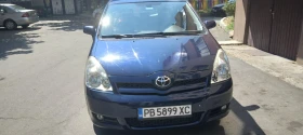 Toyota Corolla verso, снимка 6 - Автомобили и джипове - 51700676