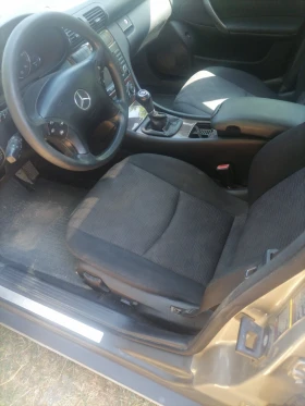 Mercedes-Benz 220, снимка 6