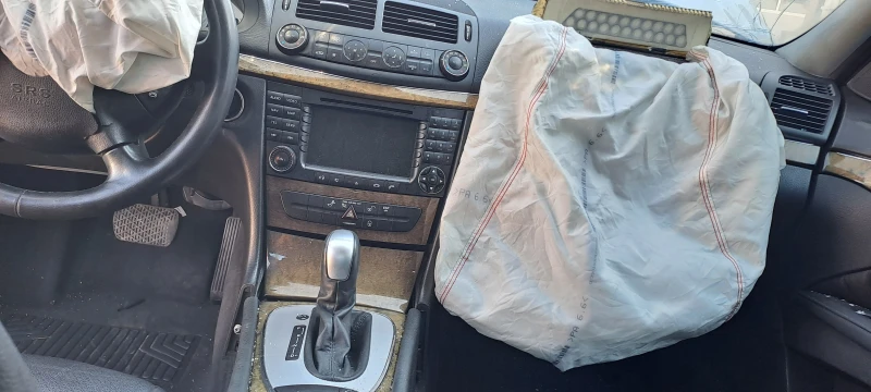 Mercedes-Benz E 280 3.2CDI V6 AVANTGARDE 3БР., снимка 7 - Автомобили и джипове - 20460549