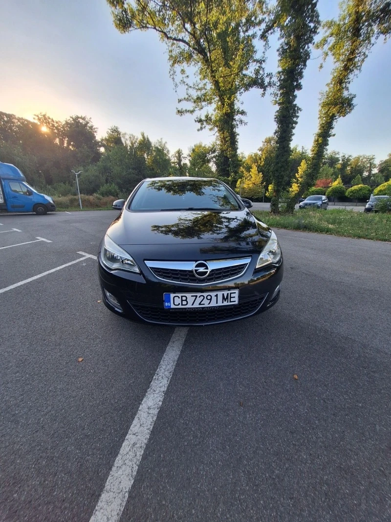 Opel Astra, снимка 1 - Автомобили и джипове - 47274316