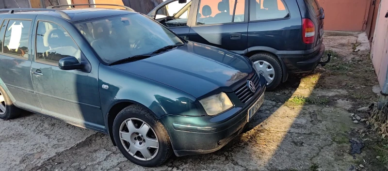 VW Bora, снимка 1 - Автомобили и джипове - 48363905