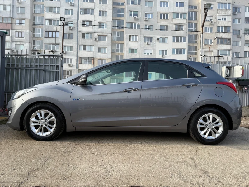 Hyundai I30 1.6* Бензин* 135кс.* Хечбек* * * , снимка 3 - Автомобили и джипове - 48916342