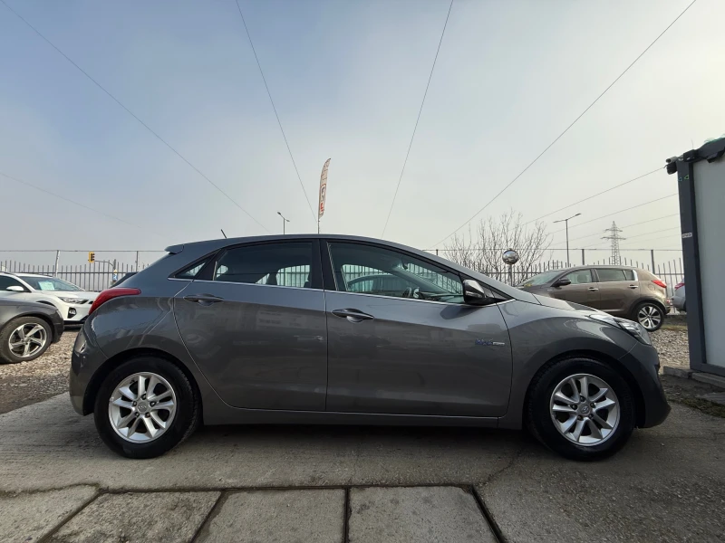 Hyundai I30 1.6* Бензин* 135кс.* Хечбек* * * , снимка 7 - Автомобили и джипове - 48916342