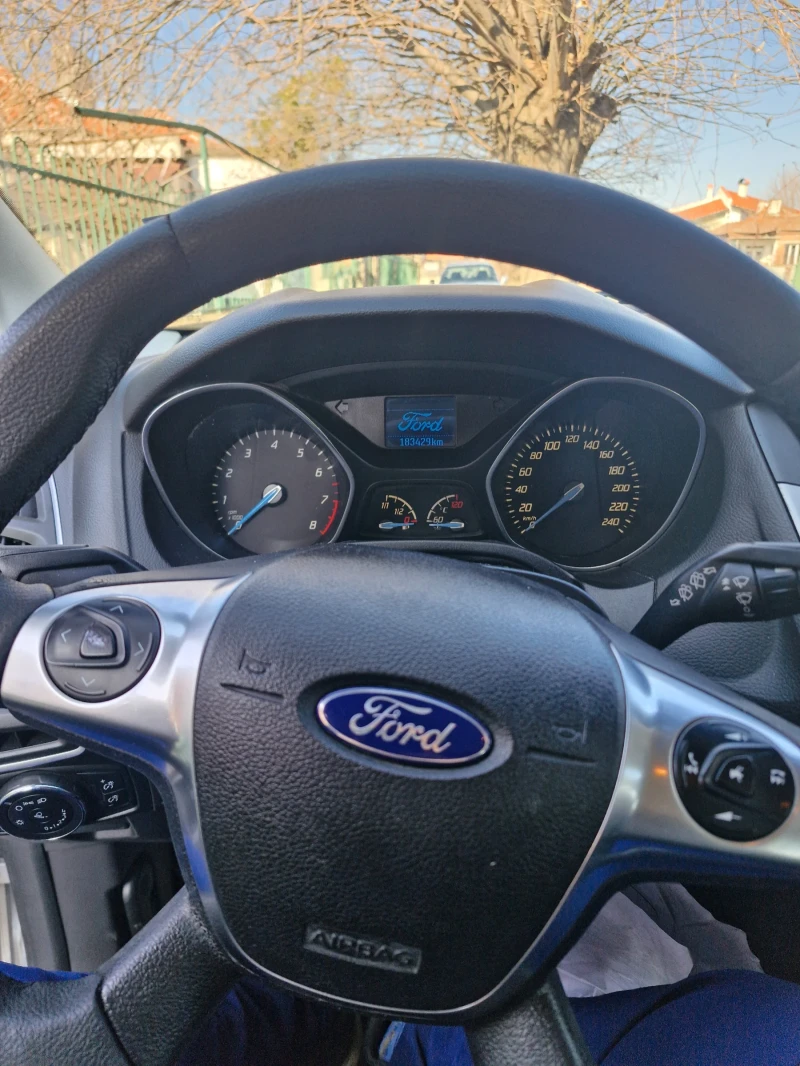 Ford Focus, снимка 7 - Автомобили и джипове - 49102321