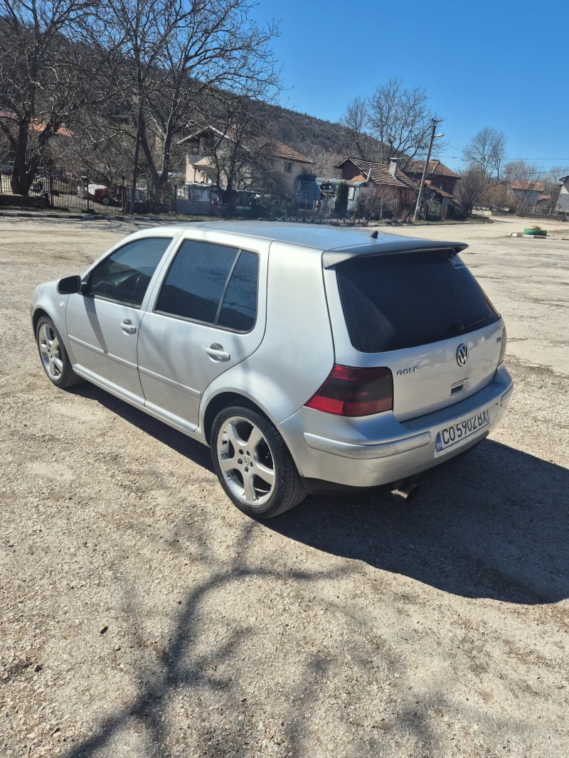 VW Golf, снимка 6 - Автомобили и джипове - 49509235