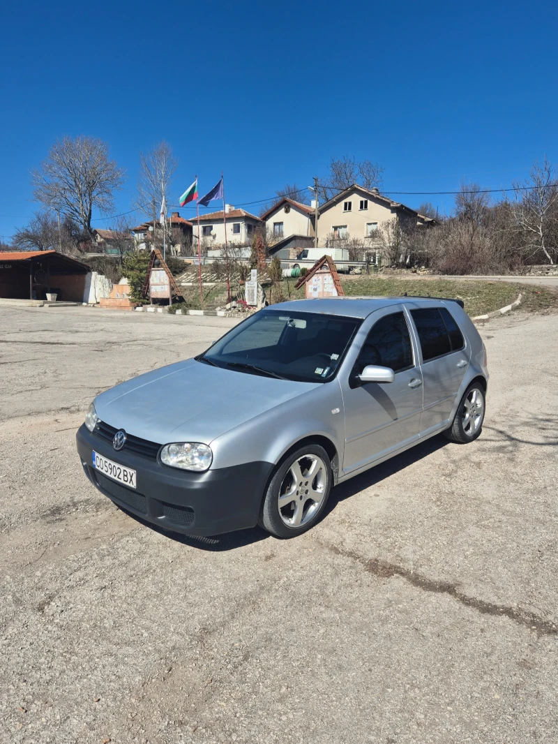 VW Golf, снимка 2 - Автомобили и джипове - 49509235