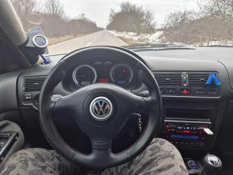 VW Golf, снимка 9 - Автомобили и джипове - 49509235