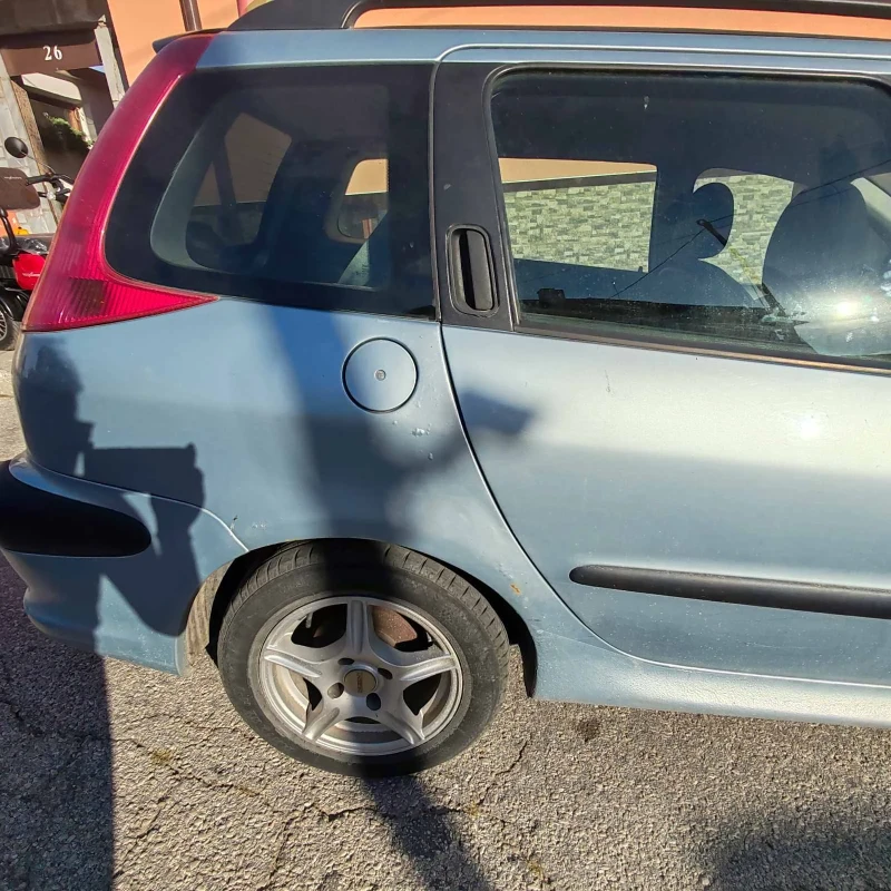 Peugeot 206 Комби, снимка 6 - Автомобили и джипове - 51647310