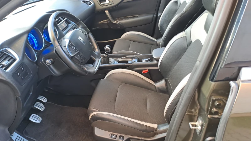 Citroen DS4 1.6HDI, снимка 8 - Автомобили и джипове - 51752234