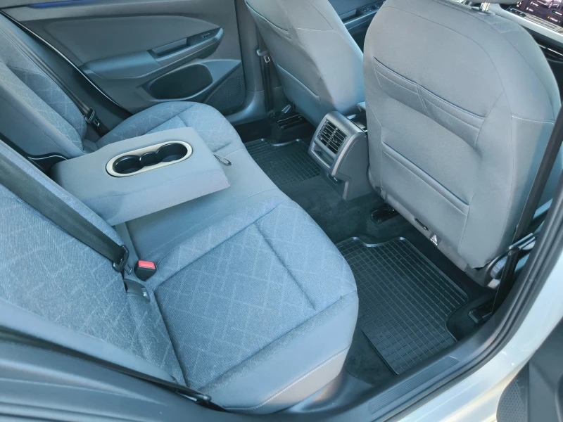 VW Golf 8-2, 0TDI-120k.6ск.EBPO 6, НАВИ, РЕКАРО, LED.-5%!, снимка 12 - Автомобили и джипове - 52255624