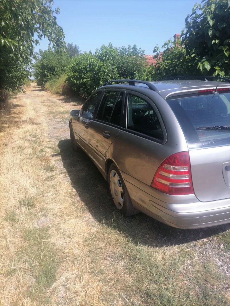 Mercedes-Benz 220, снимка 3 - Автомобили и джипове - 52880538