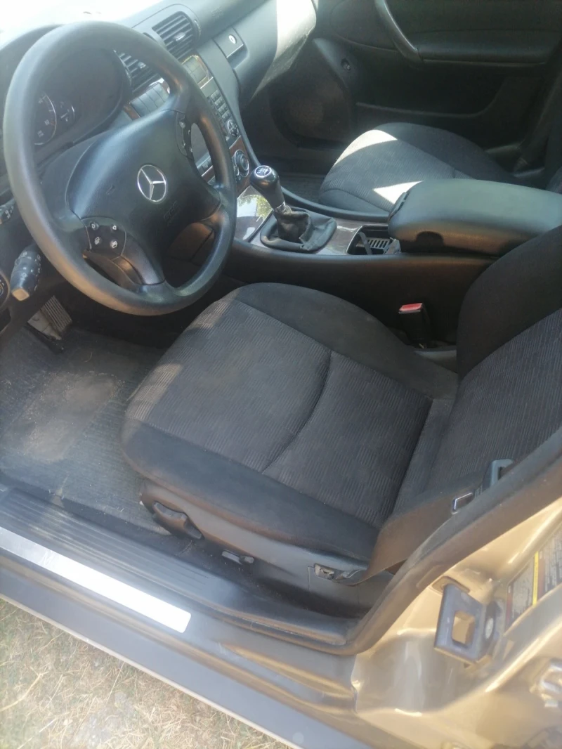 Mercedes-Benz 220, снимка 6 - Автомобили и джипове - 52880538