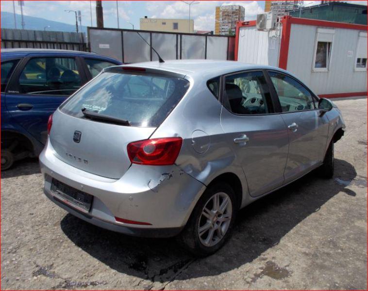 Seat Ibiza 1.2i, снимка 1 - Автомобили и джипове - 11109865