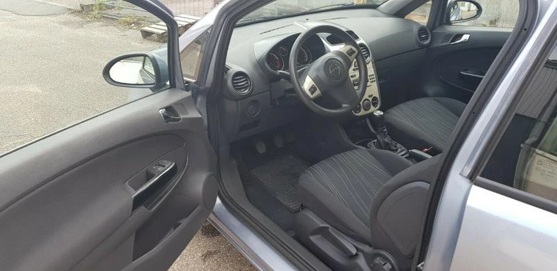 Opel Corsa D   1.2 i - изображение 5