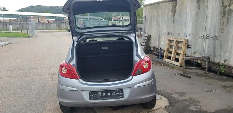 Opel Corsa D   1.2 i - изображение 9