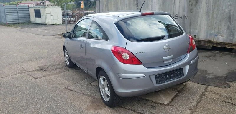 Opel Corsa D   1.2 i - изображение 4