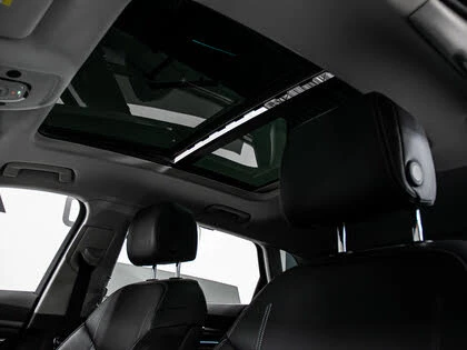 Audi E-Tron ОБДУХВАНЕ* 360 КАМЕРА* ПАМЕТ* BANG&OLUFSEN* HEADUP, снимка 8 - Автомобили и джипове - 53906837