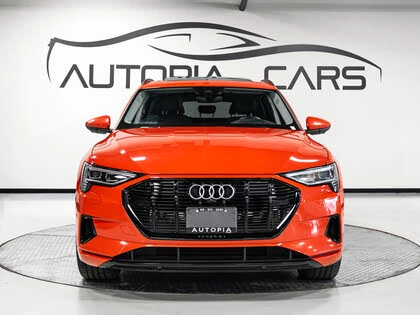 Audi E-Tron ОБДУХВАНЕ* 360 КАМЕРА* ПАМЕТ* BANG&OLUFSEN* HEADUP, снимка 3 - Автомобили и джипове - 53906837