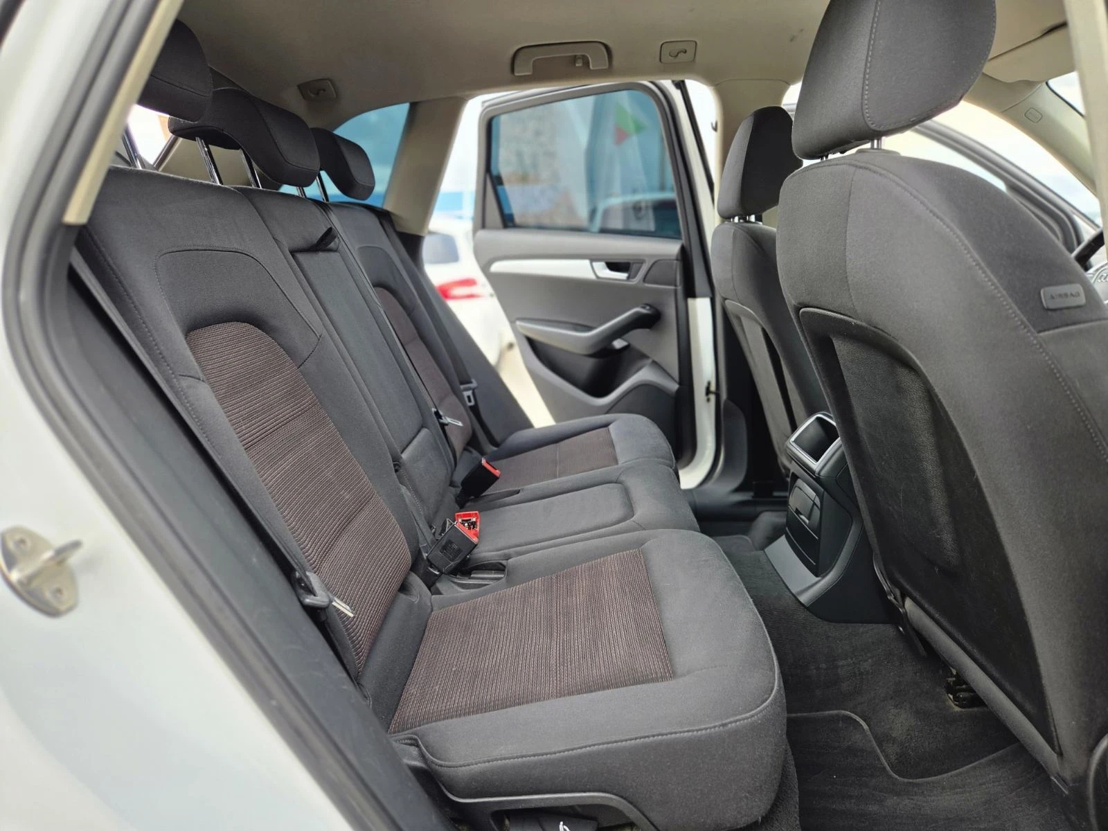 Audi Q5, снимка 12 - Автомобили и джипове - 49467584