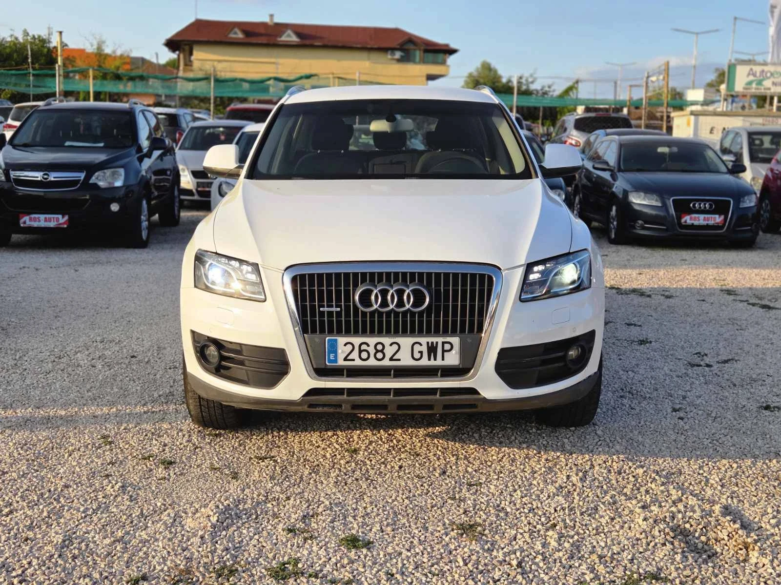 Audi Q5, снимка 2 - Автомобили и джипове - 49467584