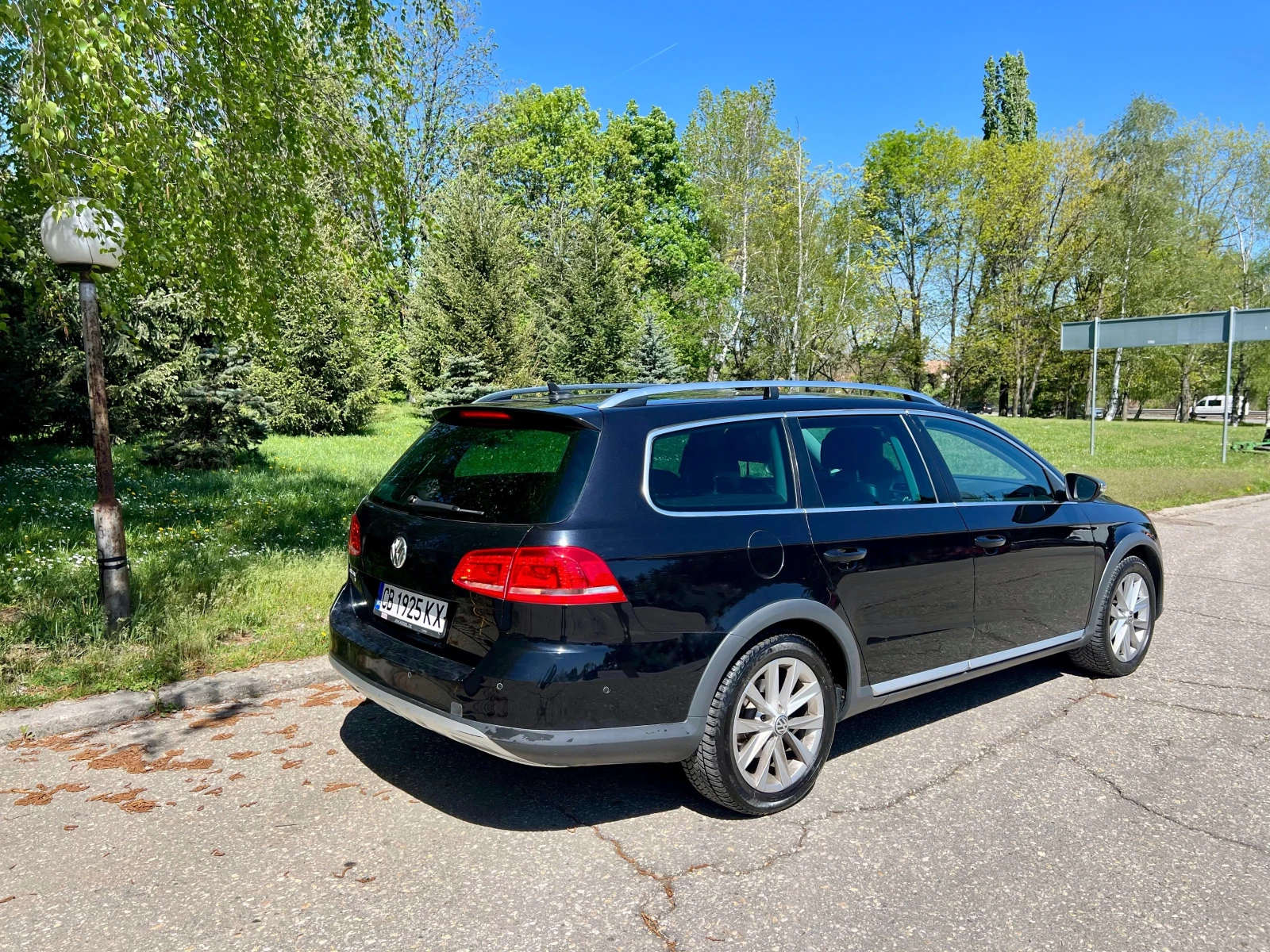 VW Alltrack 2.0 TDI / 4MOTION / BLUEMOTION / Panorama /  - изображение 3
