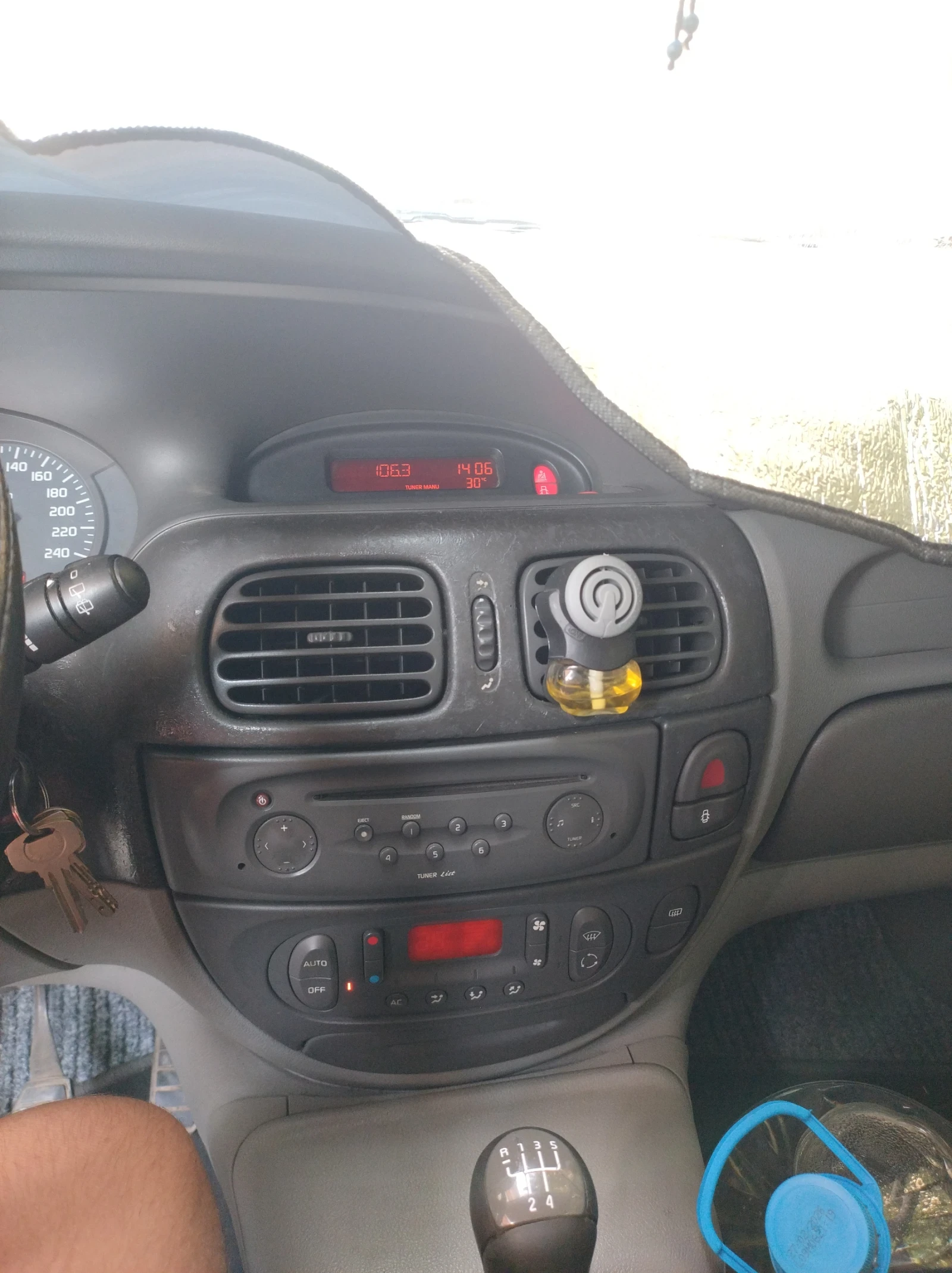 Renault Scenic  - изображение 4