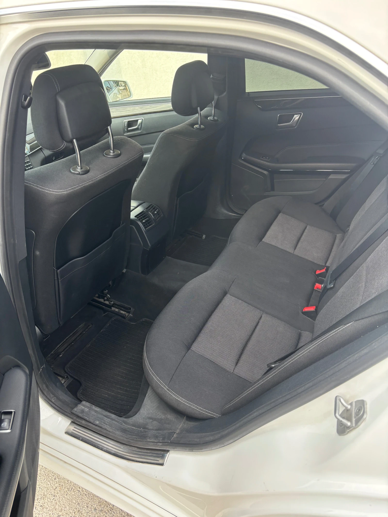 Mercedes-Benz E 220 2.2 CDI - изображение 6