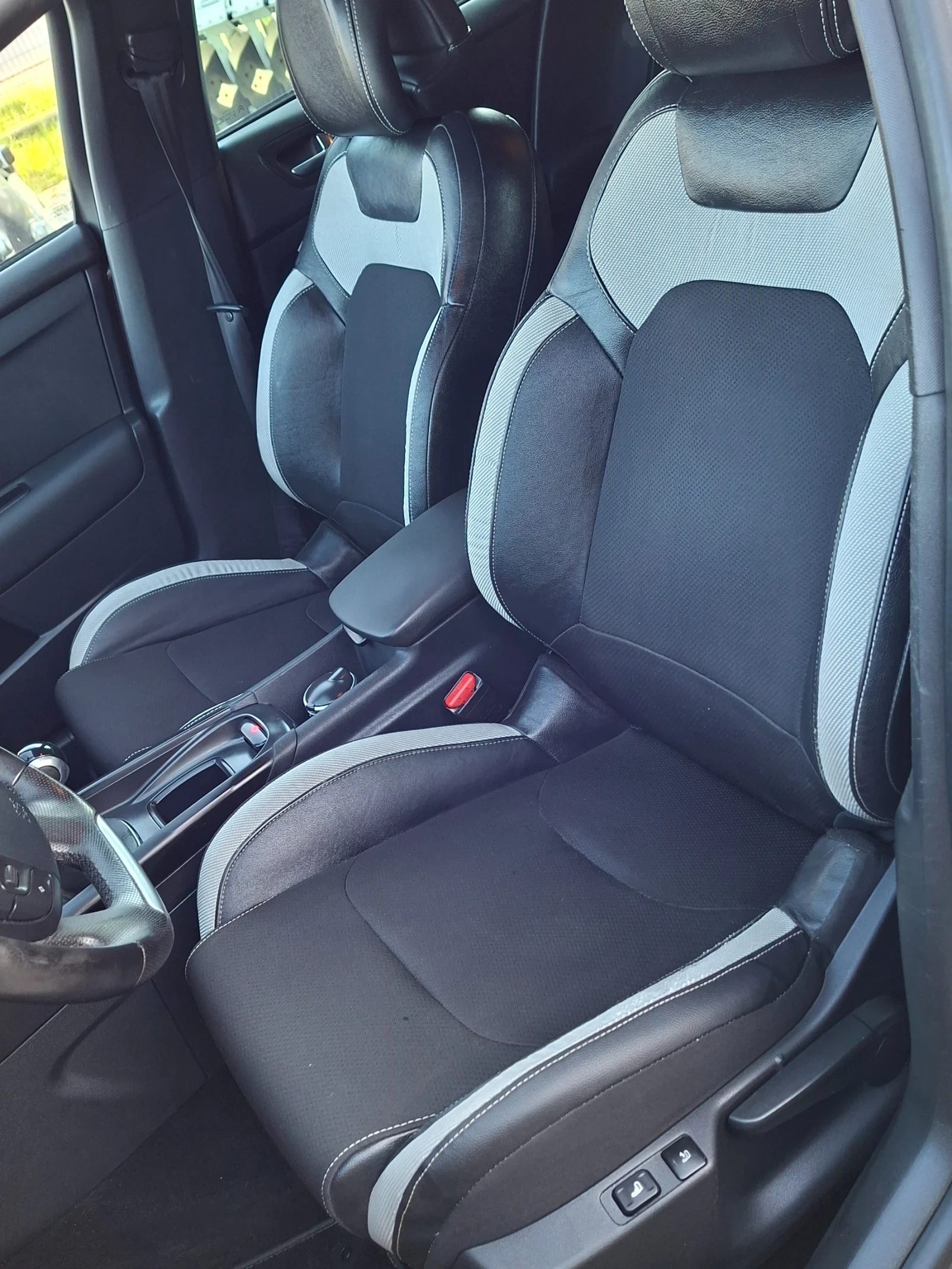 Citroen DS4 1.6HDI НАВИГАЦИЯ , снимка 9 - Автомобили и джипове - 51752234