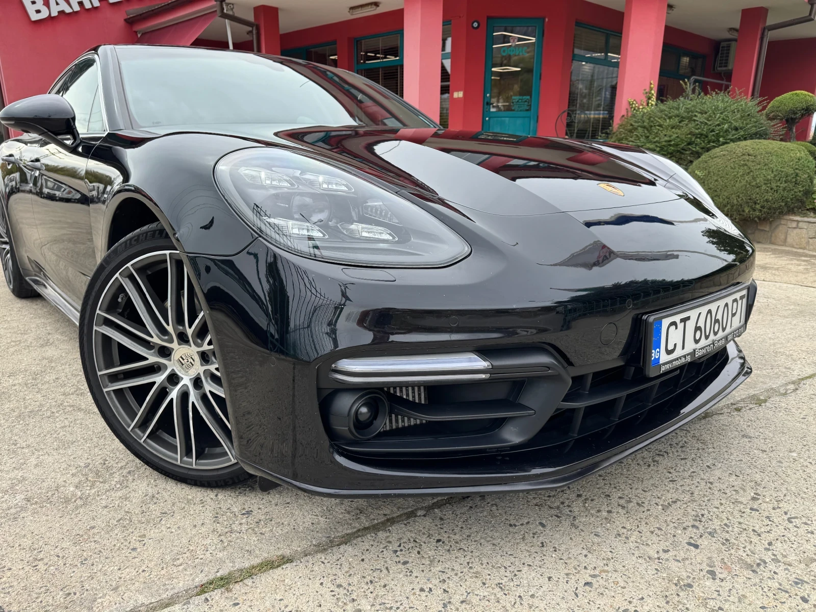 Porsche Panamera 4S* TURBO Optic* Night Vision* Sport Chrono - изображение 3