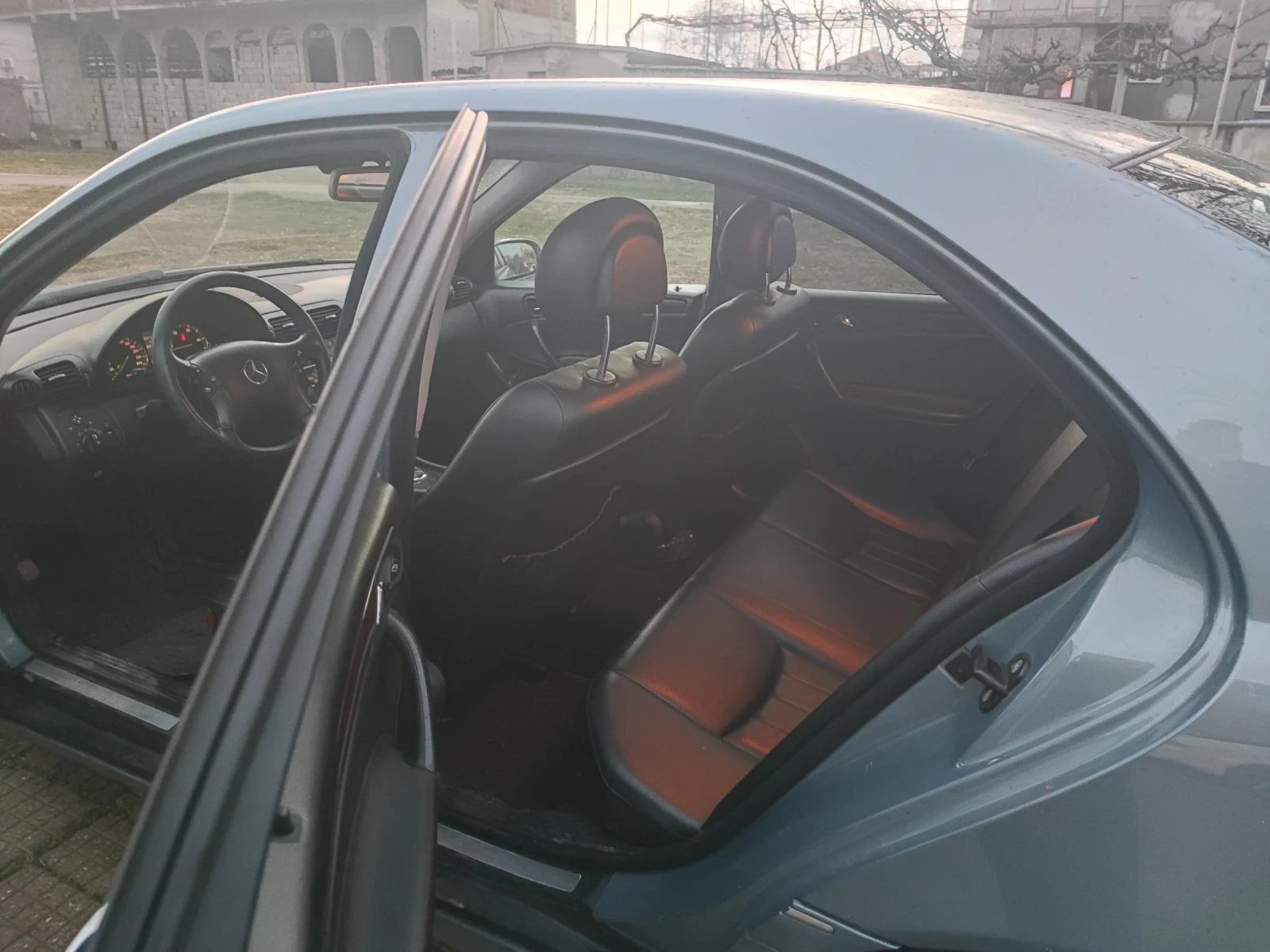 Mercedes-Benz C 200 2200сди - изображение 9