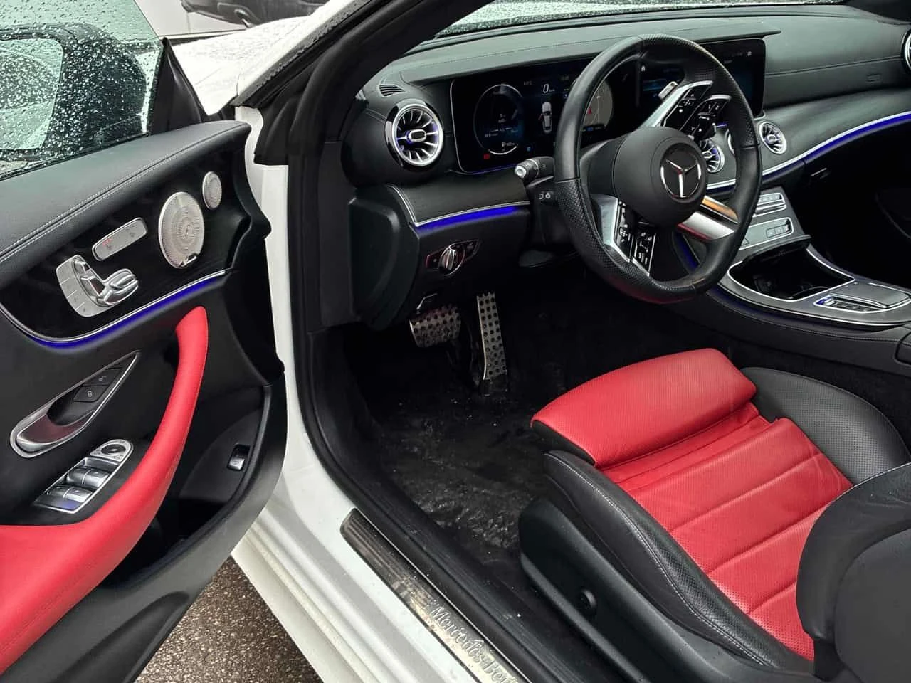 Mercedes-Benz E 450 * DISTRONIC* BURMESTER* АМБИЕНТНО* ОБДУХВАНЕ* 360*, снимка 5 - Автомобили и джипове - 53841944