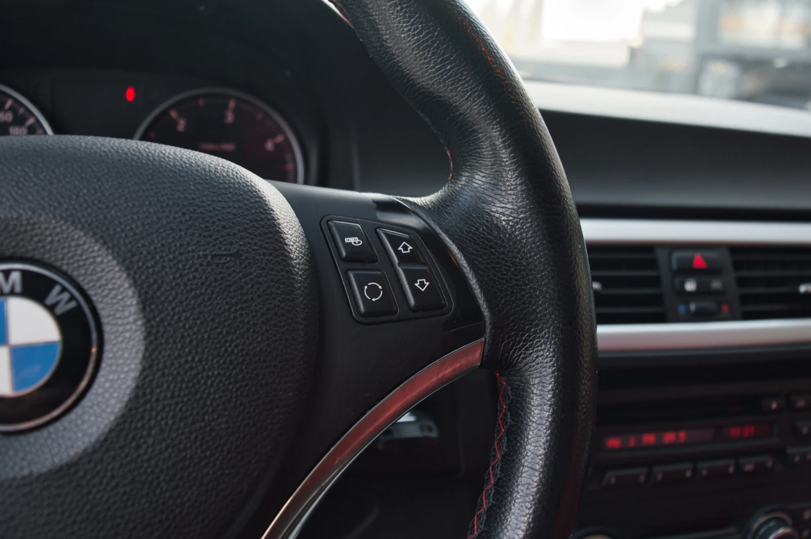 BMW 320 D, снимка 10 - Автомобили и джипове - 53861417