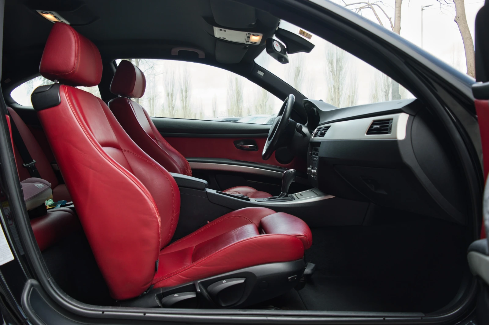 BMW 320 D, снимка 15 - Автомобили и джипове - 53861417