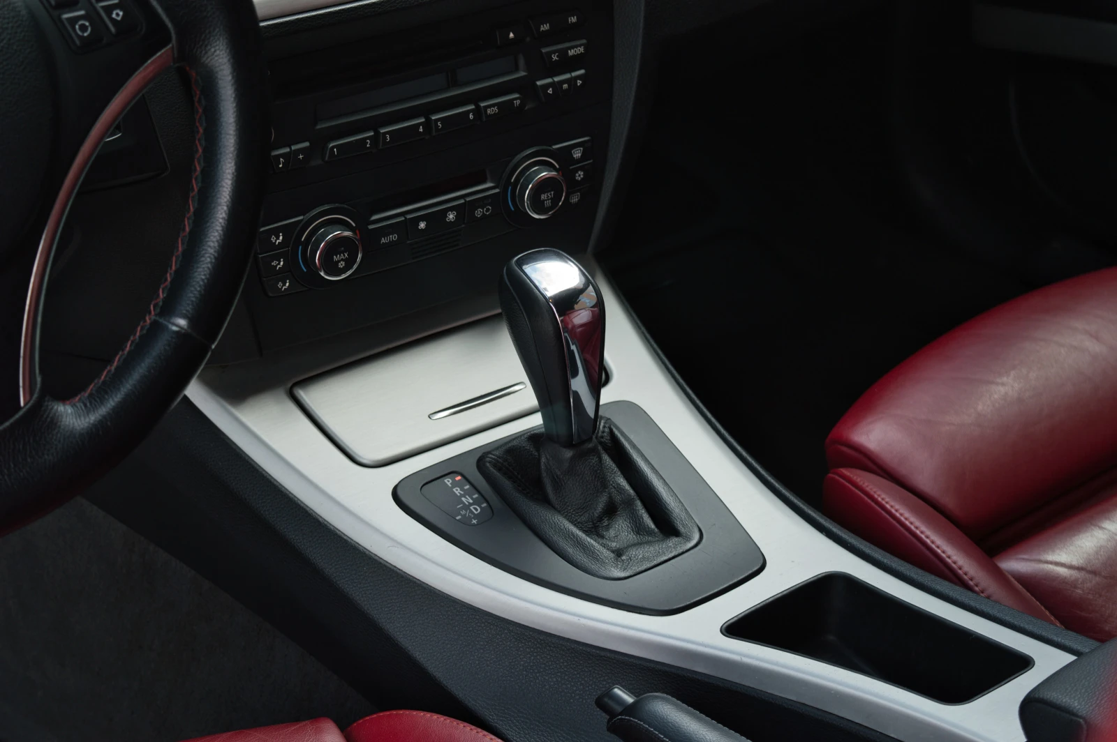 BMW 320 D, снимка 11 - Автомобили и джипове - 53861417