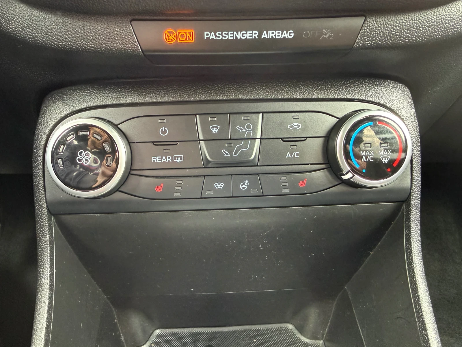 Ford Fiesta 1.0 ECO BOOST* ST-LINE* 96 220KM* , снимка 13 - Автомобили и джипове - 54387065