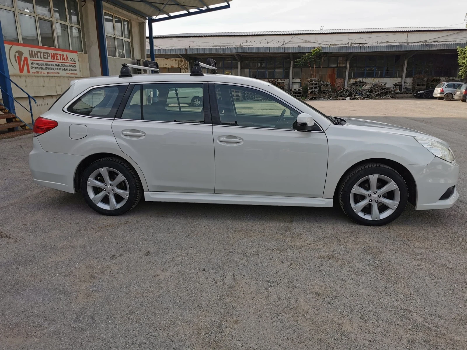 Subaru Legacy 2.0i 150ps FACELIFT , снимка 4 - Автомобили и джипове - 54610311