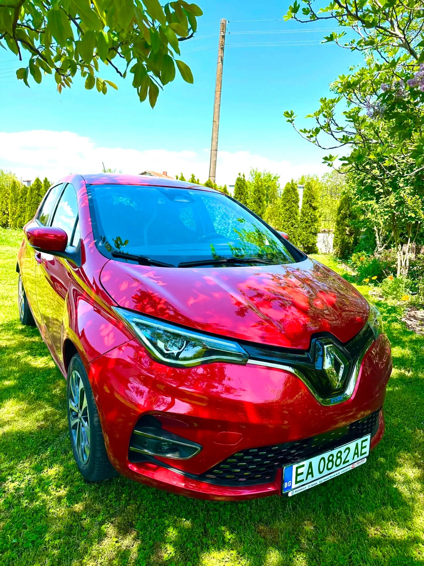 Renault Zoe, снимка 2 - Автомобили и джипове - 54702243