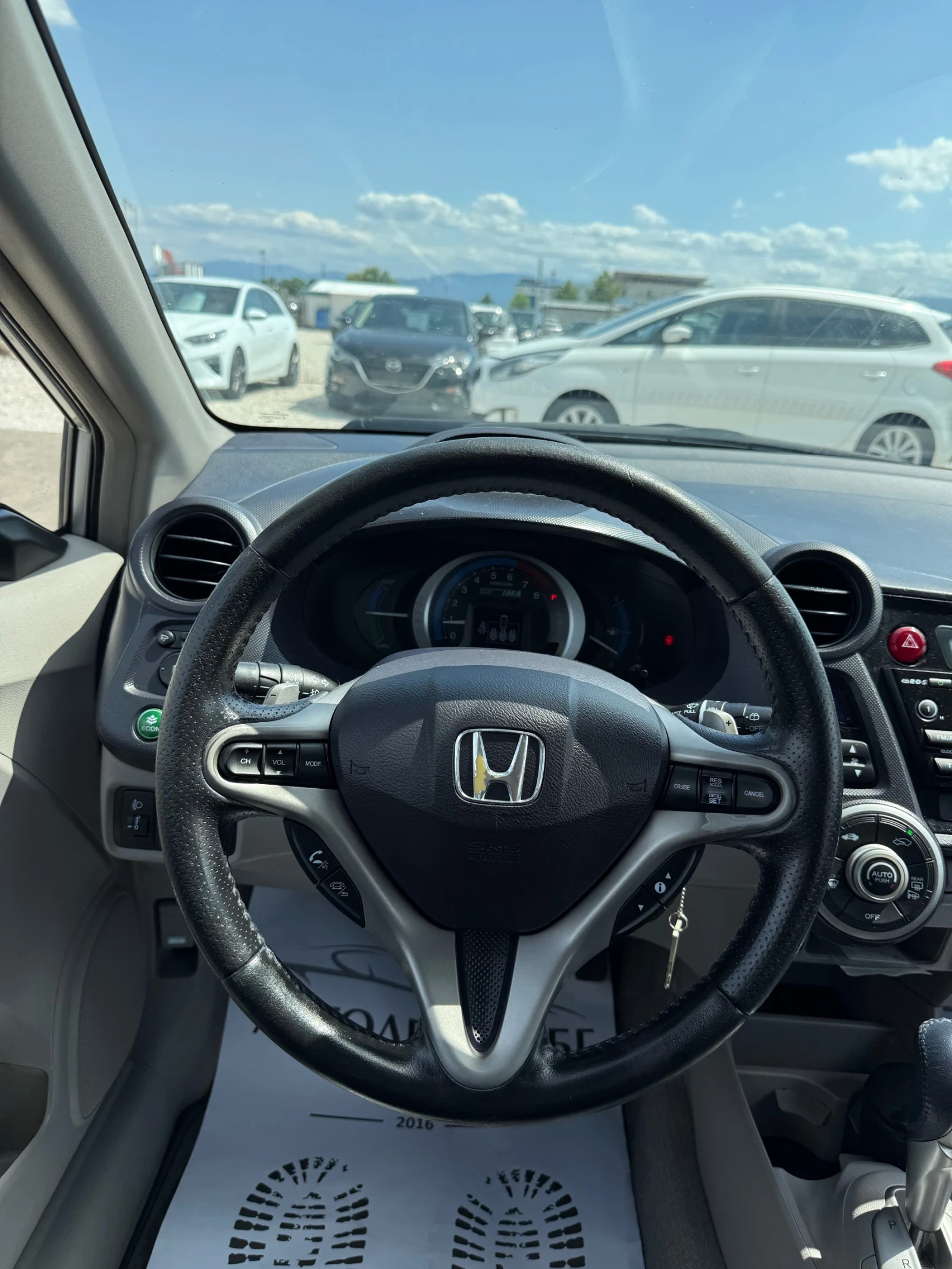 Honda Insight 1.3 HYBRID, снимка 11 - Автомобили и джипове - 55395939