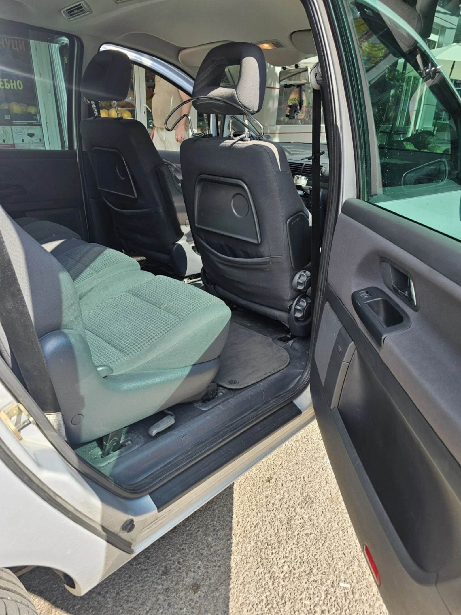 VW Sharan 1.9 TDI - 131 H.P ,  7 местен , снимка 13 - Автомобили и джипове - 55424675