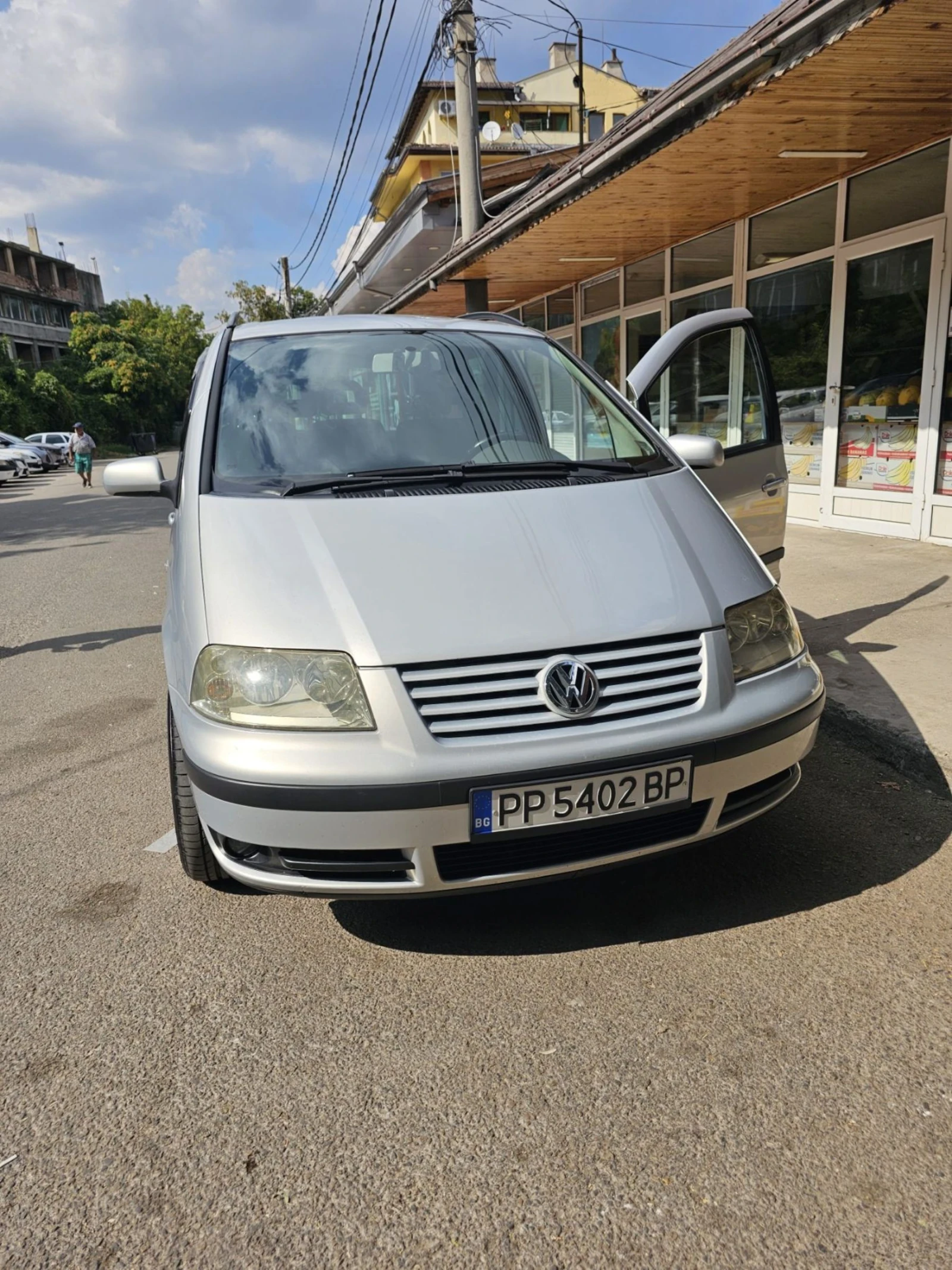 VW Sharan 1.9 TDI - 131 H.P ,  7 местен , снимка 2 - Автомобили и джипове - 55424675