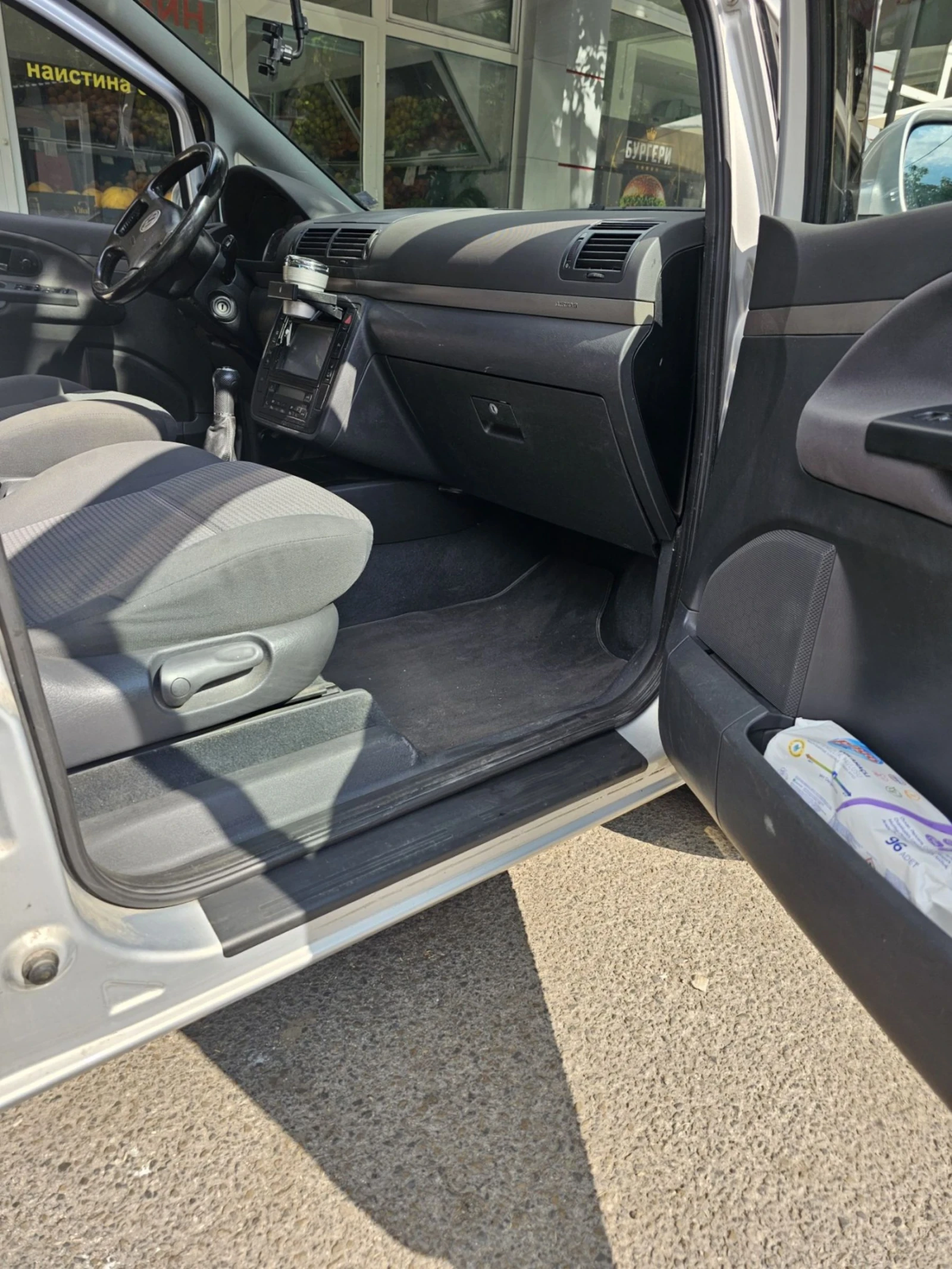 VW Sharan 1.9 TDI - 131 H.P ,  7 местен , снимка 11 - Автомобили и джипове - 55424675