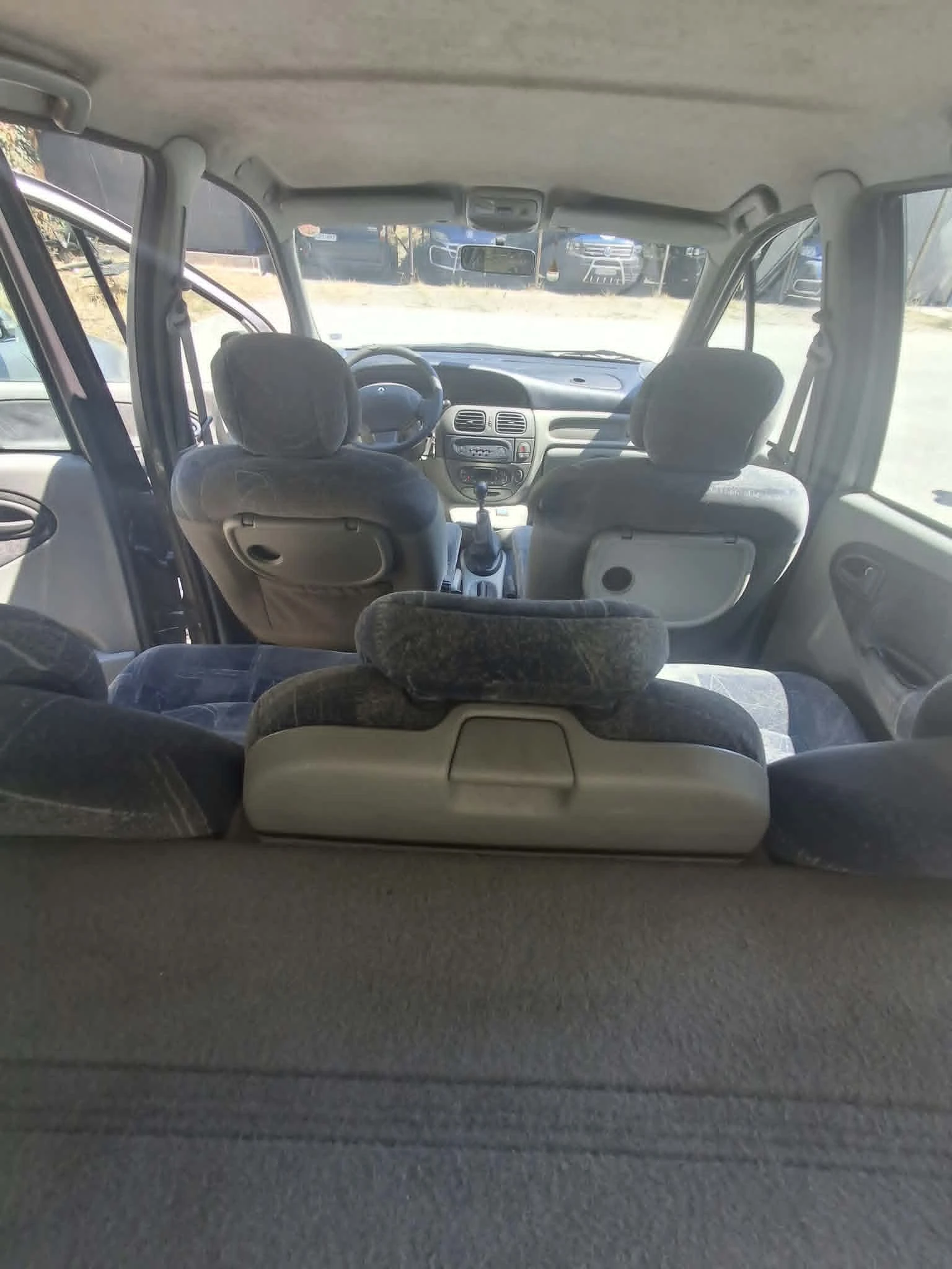 Renault Scenic 1.6 16V, снимка 5 - Автомобили и джипове - 55478552