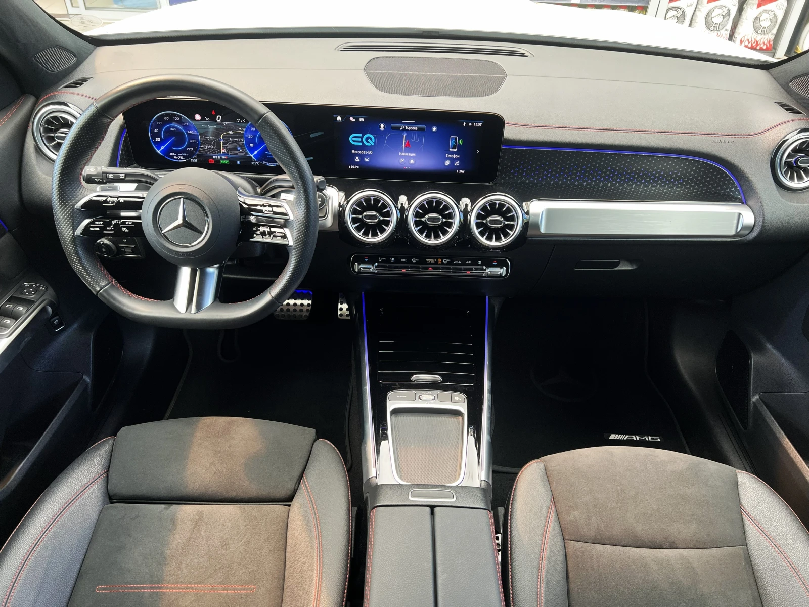 Mercedes-Benz EQB 300 / AMG / 4M / CAMERA / DISTRONIC / , снимка 11 - Автомобили и джипове - 55537920