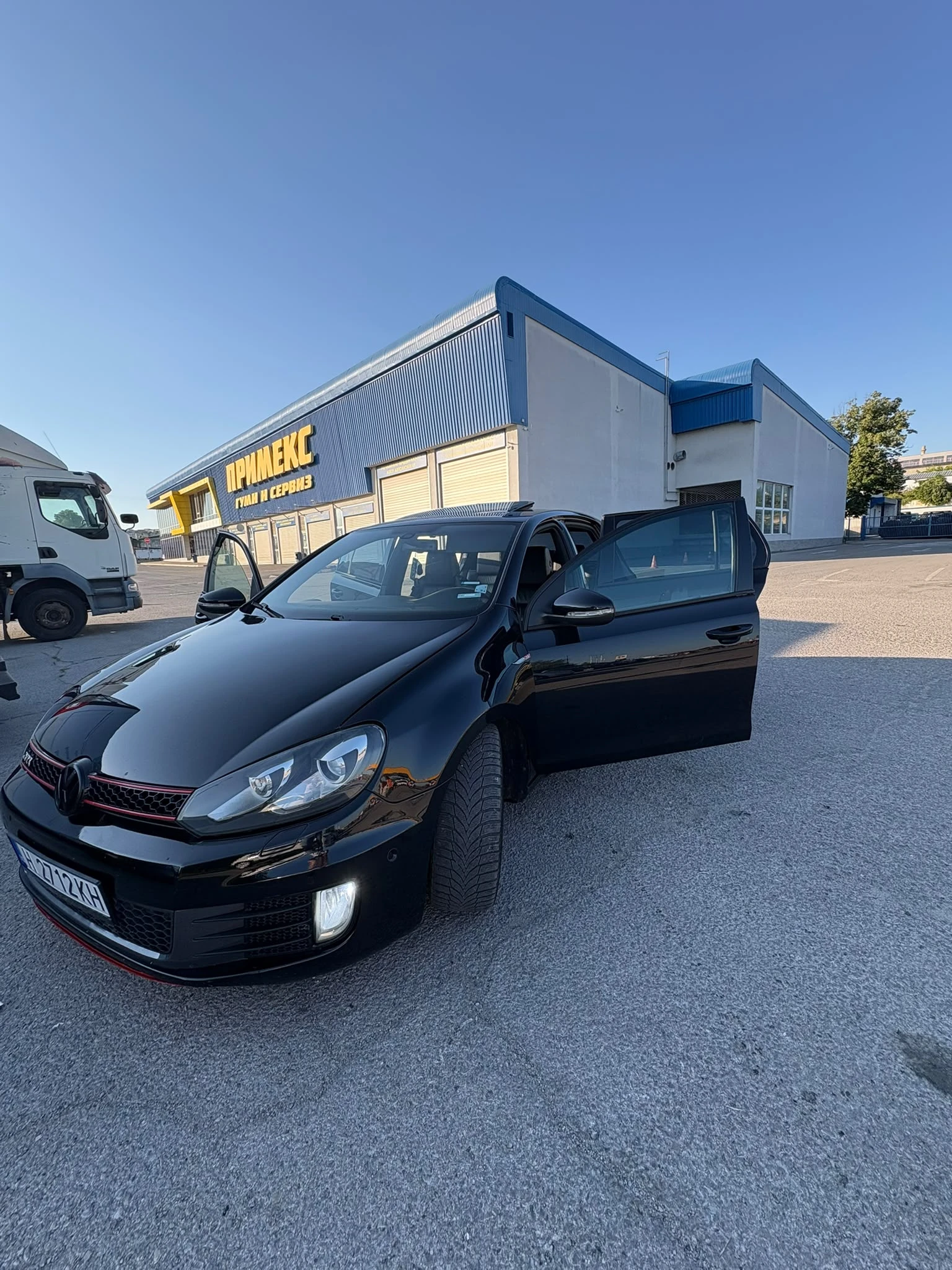 VW Golf, снимка 3 - Автомобили и джипове - 55548289